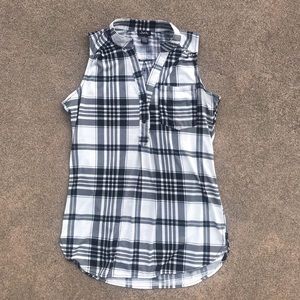 Black and white plaid tank top!